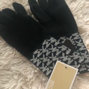 Michael Kors Accessories - Michael Kohr gloves Michael Kors Accessories - Michael Kohr gloves
